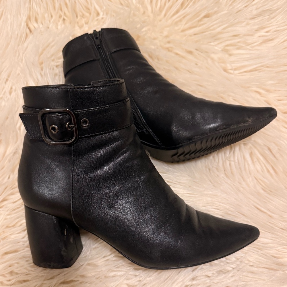 Vaneli Black Leather Booties Size 7.5